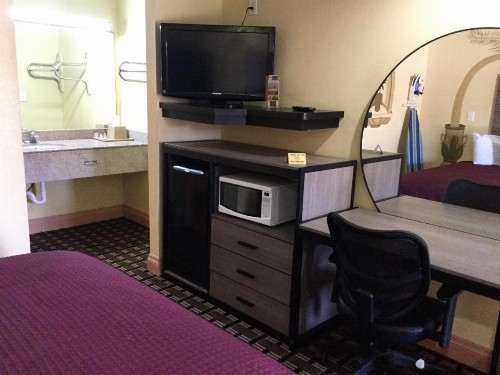 Luxury Inn and Suites Seaworld - image 30