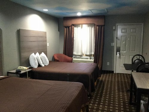 Luxury Inn and Suites Seaworld - image 31
