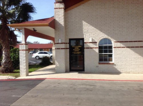 Luxury Inn and Suites Seaworld - image 47
