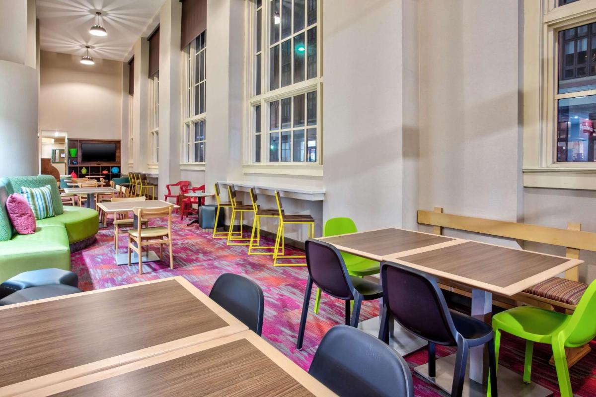 Home2 Suites by Hilton San Antonio Downtown - image 2
