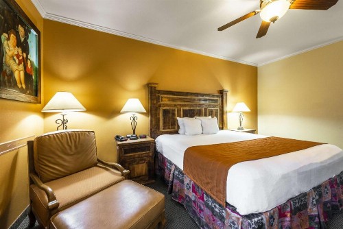 La Hacienda Inn - image 10