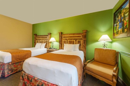 La Hacienda Inn - image 12