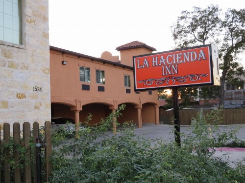 La Hacienda Inn - image 17