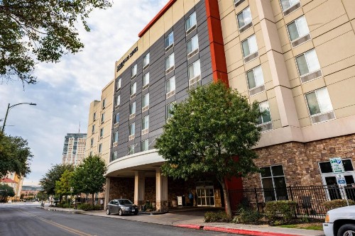 Springhill Suites by Marriott San Antonio Alamo Plaza/Convention Center - image 3