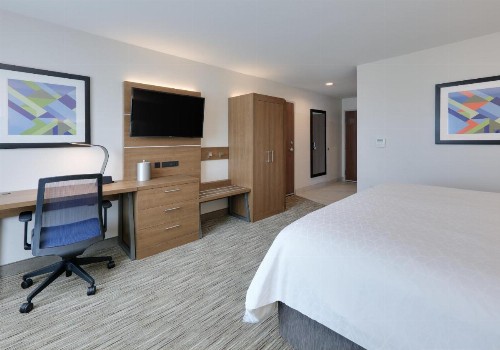 Holiday Inn Express Northwest near Sea World an IHG Hotel - image 17