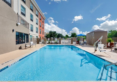 Holiday Inn Express Northwest near Sea World an IHG Hotel - image 28