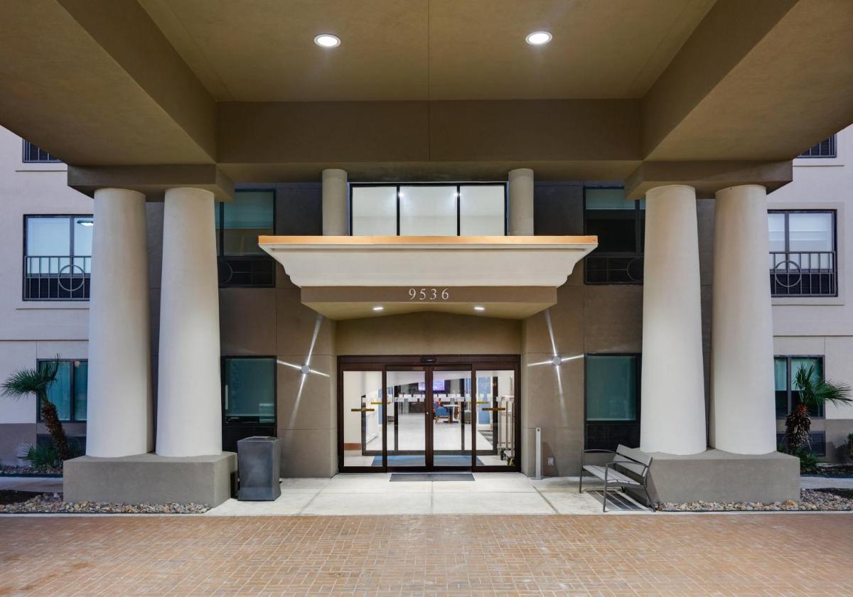 Holiday Inn Express Northwest near Sea World an IHG Hotel - image 5