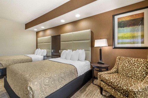 Best Western Plus Lackland Hotel and Suites. - image 21