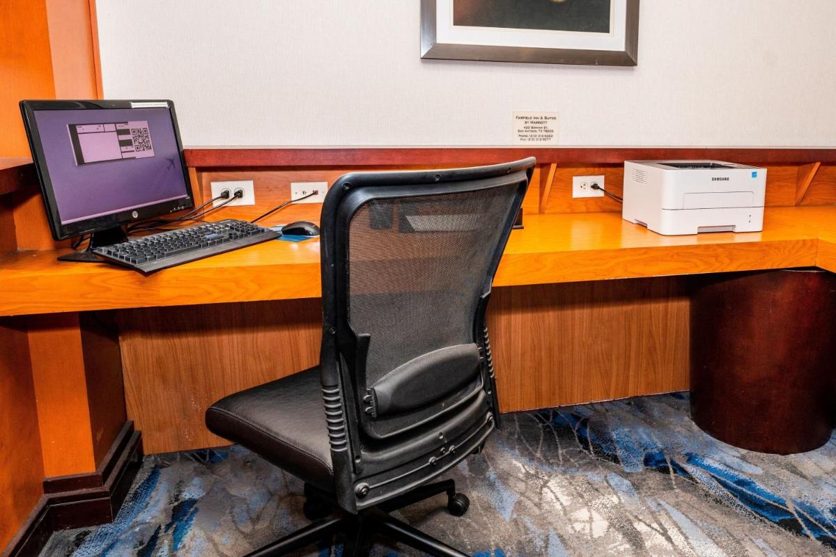 Fairfield Inn & Suites by Marriott San Antonio Downtown/Alamo Plaza - image 3