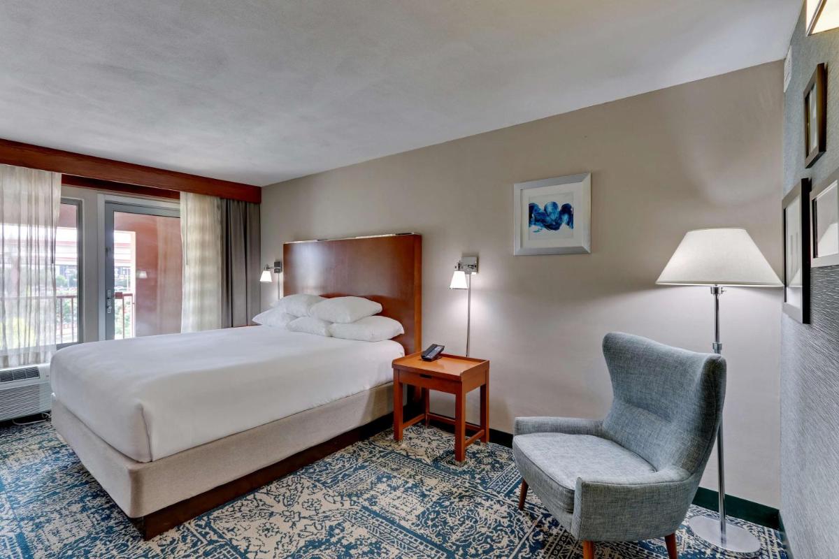 Drury Inn & Suites San Antonio Airport - image 3