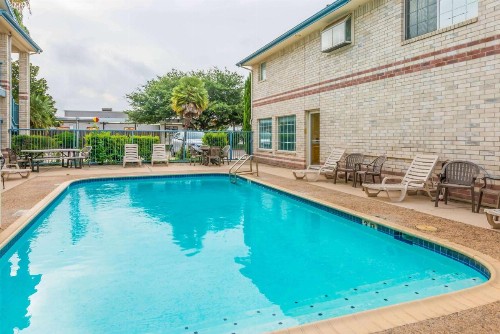 Days Inn by Wyndham San Antonio Southeast By AT&T Center - image 3