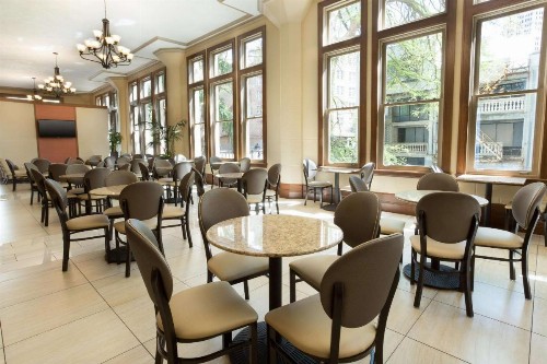 Drury Inn & Suites San Antonio Riverwalk - image 8