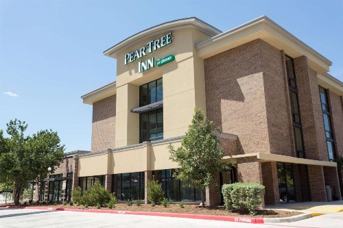 Pear Tree Inn San Antonio Airport - image 1