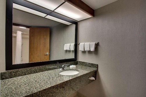 Drury Plaza Hotel San Antonio Airport - image 19