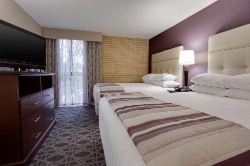 Drury Plaza Hotel San Antonio Airport - image 22