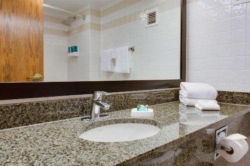 Drury Plaza Hotel San Antonio Airport - image 34