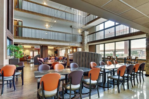 Drury Plaza Hotel San Antonio Airport - image 8