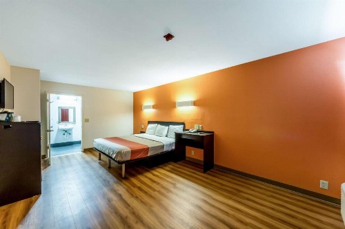 Motel 6-San Antonio TX - South WW White Rd - image 23