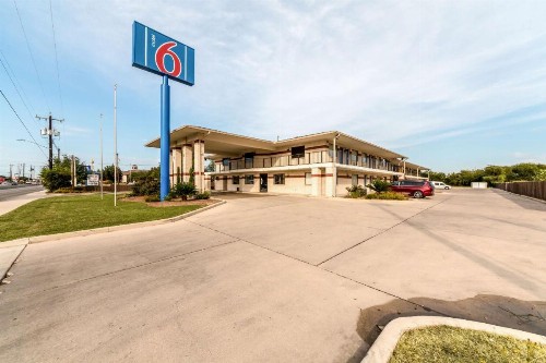 Motel 6-San Antonio TX - South WW White Rd - image 29