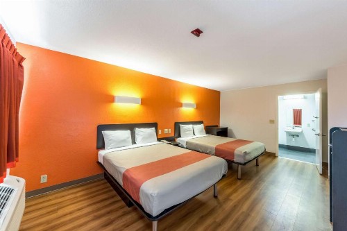 Motel 6-San Antonio TX - South WW White Rd - image 34