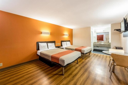 Motel 6-San Antonio TX - South WW White Rd - image 45