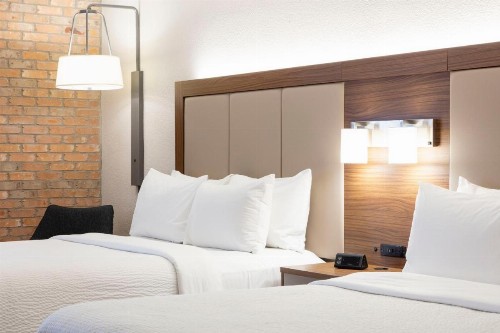 Holiday Inn Express - San Antonio Airport an IHG Hotel - image 12