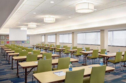 Holiday Inn Express - San Antonio Airport an IHG Hotel - image 33