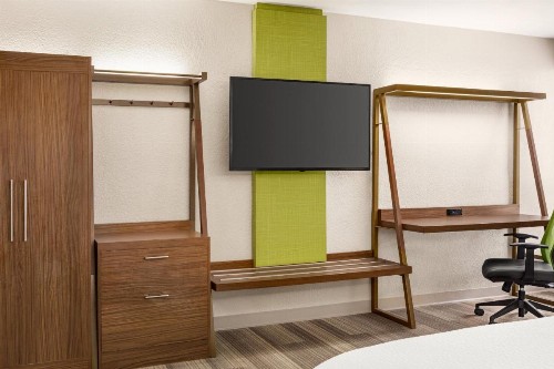 Holiday Inn Express - San Antonio Airport an IHG Hotel - image 36
