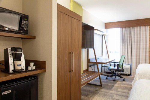 Holiday Inn Express - San Antonio Airport an IHG Hotel - image 49