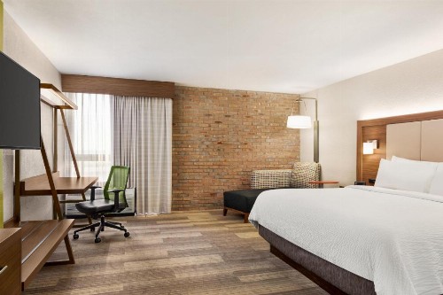 Holiday Inn Express - San Antonio Airport an IHG Hotel - image 50