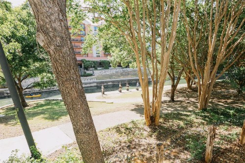 Inn on the Riverwalk - image 25