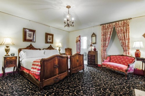 Noble Inns - image 13