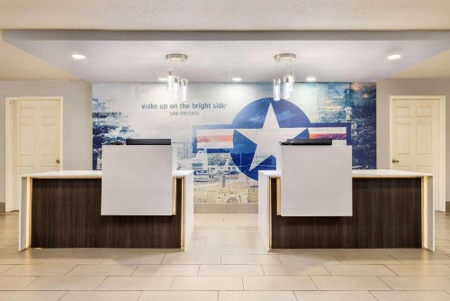 La Quinta Inn by Wyndham San Antonio Lackland - image 28