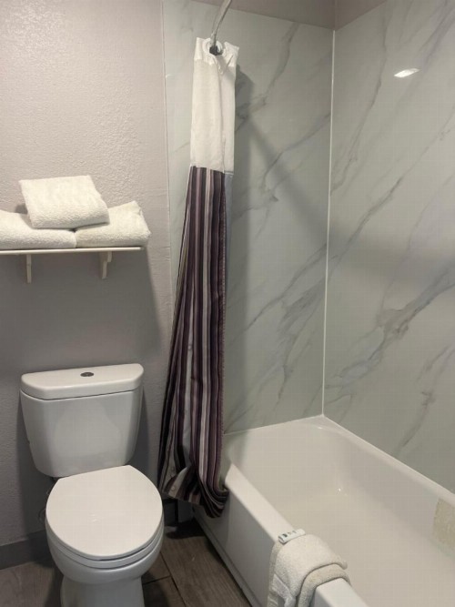 La Quinta Inn by Wyndham San Antonio Vance Jackson - image 11