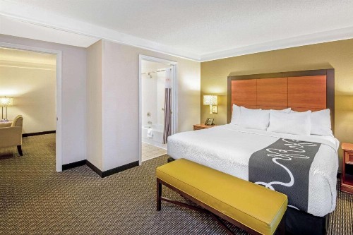 La Quinta by Wyndham San Antonio Airport - image 19