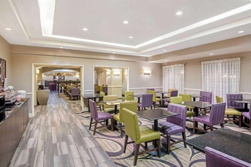 La Quinta by Wyndham San Antonio Airport - image 24