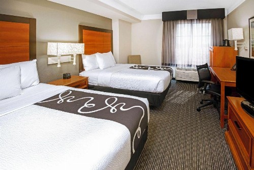 La Quinta by Wyndham San Antonio Airport - image 5
