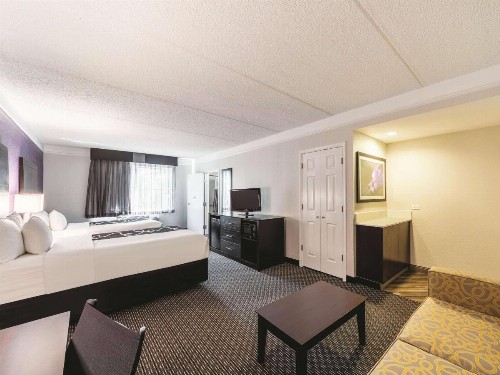 La Quinta by Wyndham San Antonio Downtown - image 25