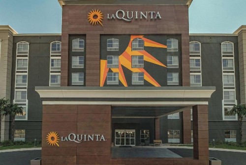 La Quinta by Wyndham San Antonio Downtown - image 3