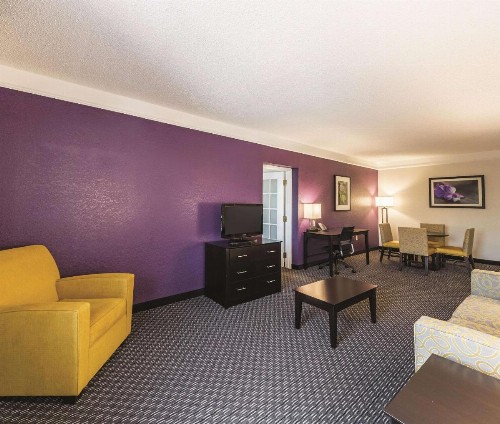 La Quinta by Wyndham San Antonio Downtown - image 36