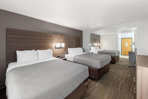 Quality Inn Near Seaworld - Lackland - image 16