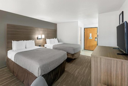 Quality Inn Near Seaworld - Lackland - image 23