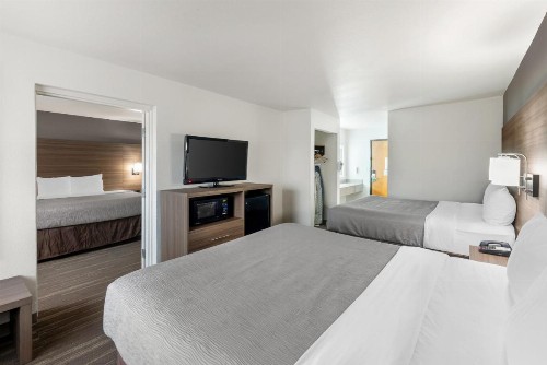 Quality Inn Near Seaworld - Lackland - image 27