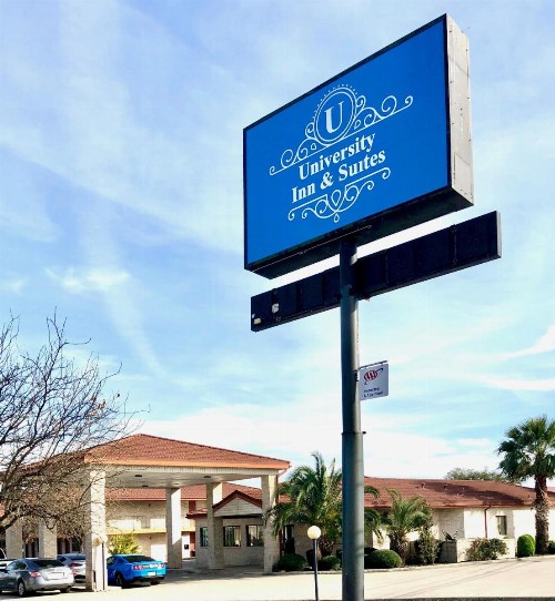 University Inn & Suites - image 35