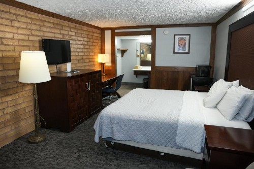 Rittiman Inn and Suites
