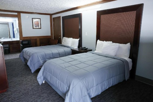 Rittiman Inn and Suites - image 23