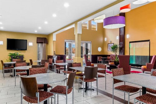 Holiday Inn Express Hotel & Suites San Antonio-Airport North an IHG Hotel - image 10