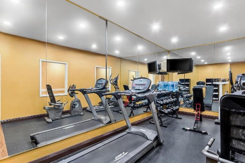 Holiday Inn Express Hotel & Suites San Antonio-Airport North an IHG Hotel - image 15
