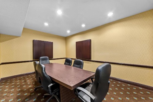 Holiday Inn Express Hotel & Suites San Antonio-Airport North an IHG Hotel - image 21