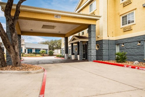 Holiday Inn Express Hotel & Suites San Antonio-Airport North an IHG Hotel - image 6